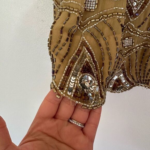 RAGA Women’s Neutral Colored Fully Beaded Encrusted Scalloped Edges Crop Length - Picture 5 of 15